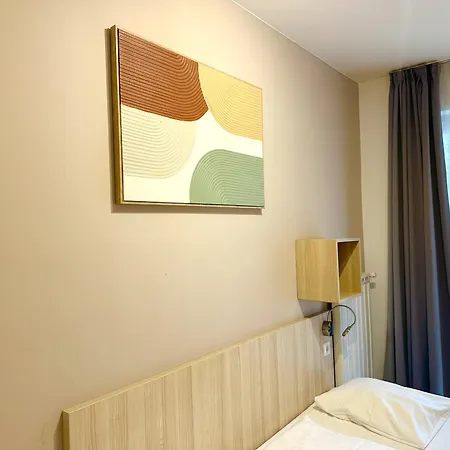 アパート Prime - Modern 2 Bedroom Family With Balcony & Parking Included ブダペスト