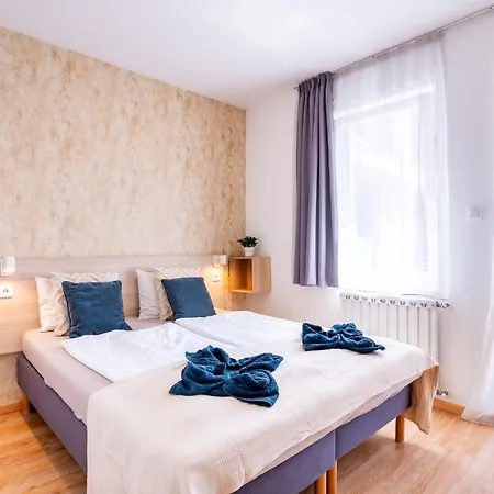 Διαμέρισμα Prime - Modern 2 Bedroom Family With Balcony & Parking Included