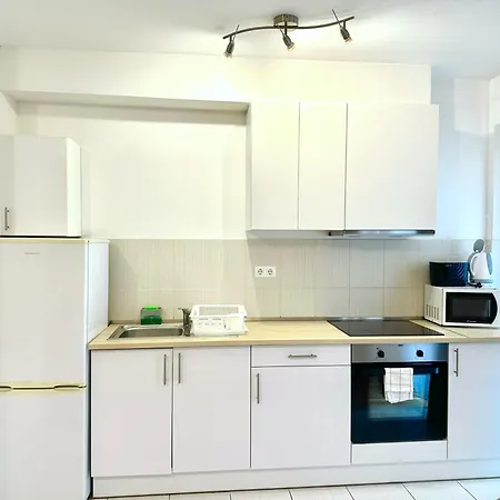 Prime - Modern 2 Bedroom Family With Balcony & Parking Included Daire *
